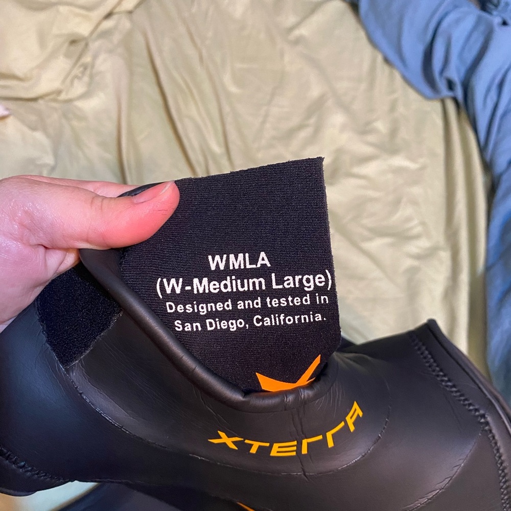 Xterra Vortex 4 Women’s sleeveless M/L wetsuit great for triathlon